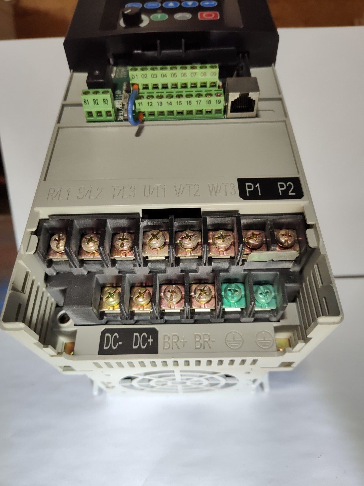 POWER FLEX 4 _ 22A-D1P4N104 _ TESTED _ 0.4kW/0.5HP _ 3 PHASE,380-480V