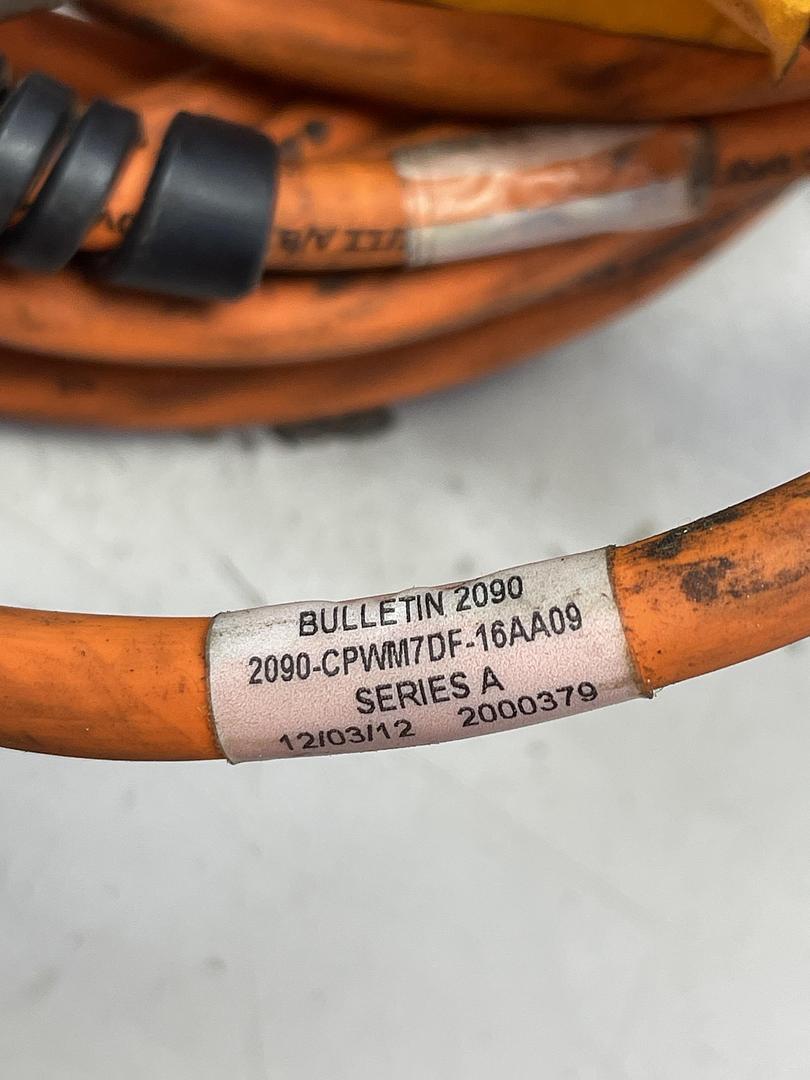 Allen-Bradley 2090-CPWM7DF-16AA09(230”)