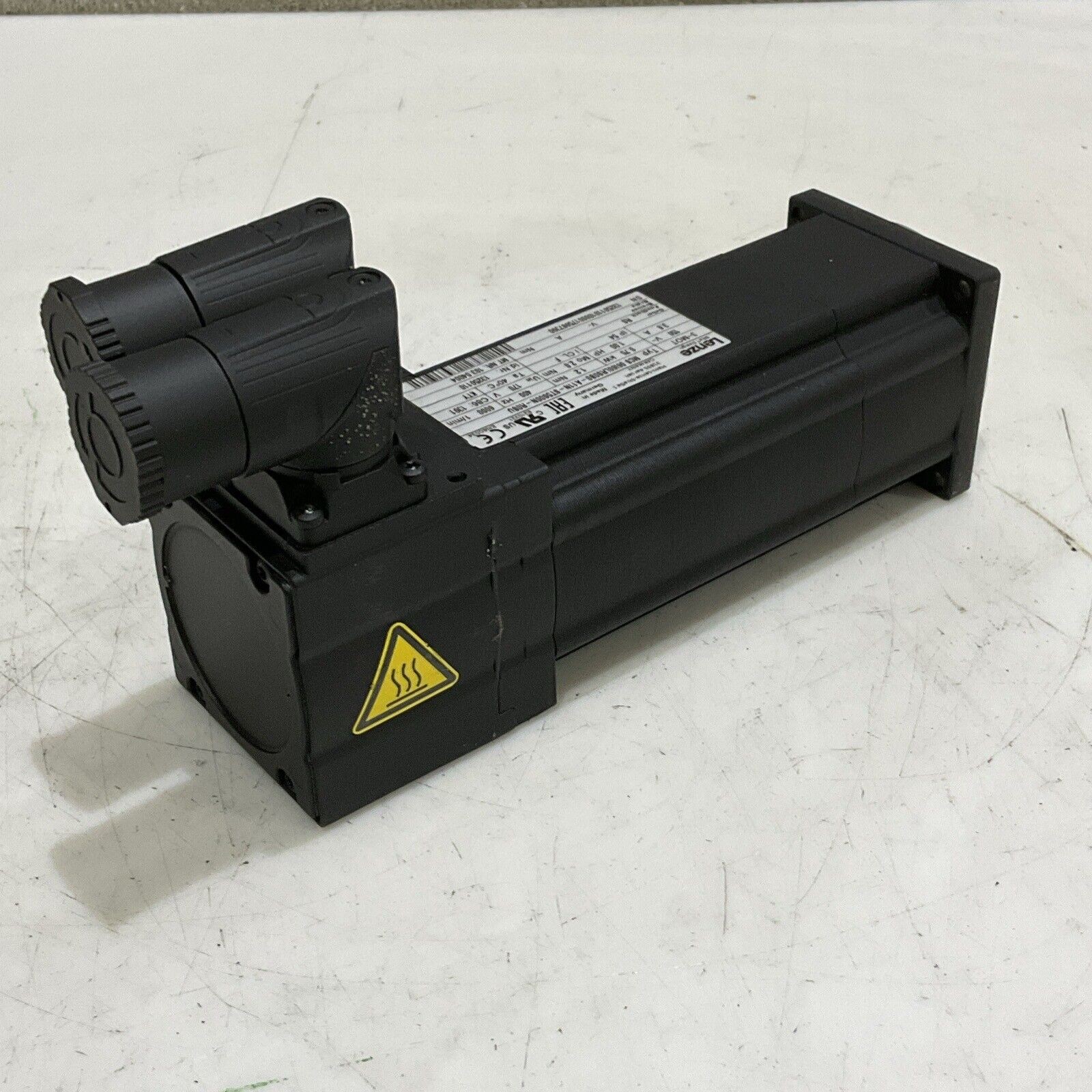 LENZE MCS 06160LRS0B0-A11N-ST5S00N-R0SU SERVO MOTOR 150/170V 1.00 HP 400HZ U3S