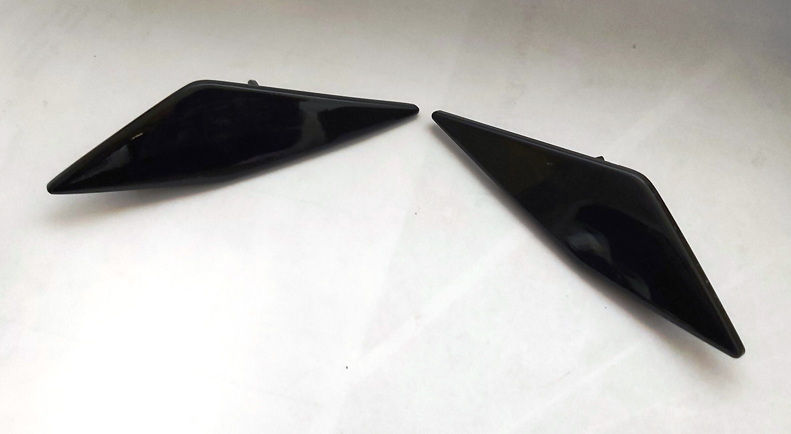 FIT TO LAMBORGHINI AVENTADOR WASHER HEADLIGHT NOZZLE COVER BUMPER LID L470955275
