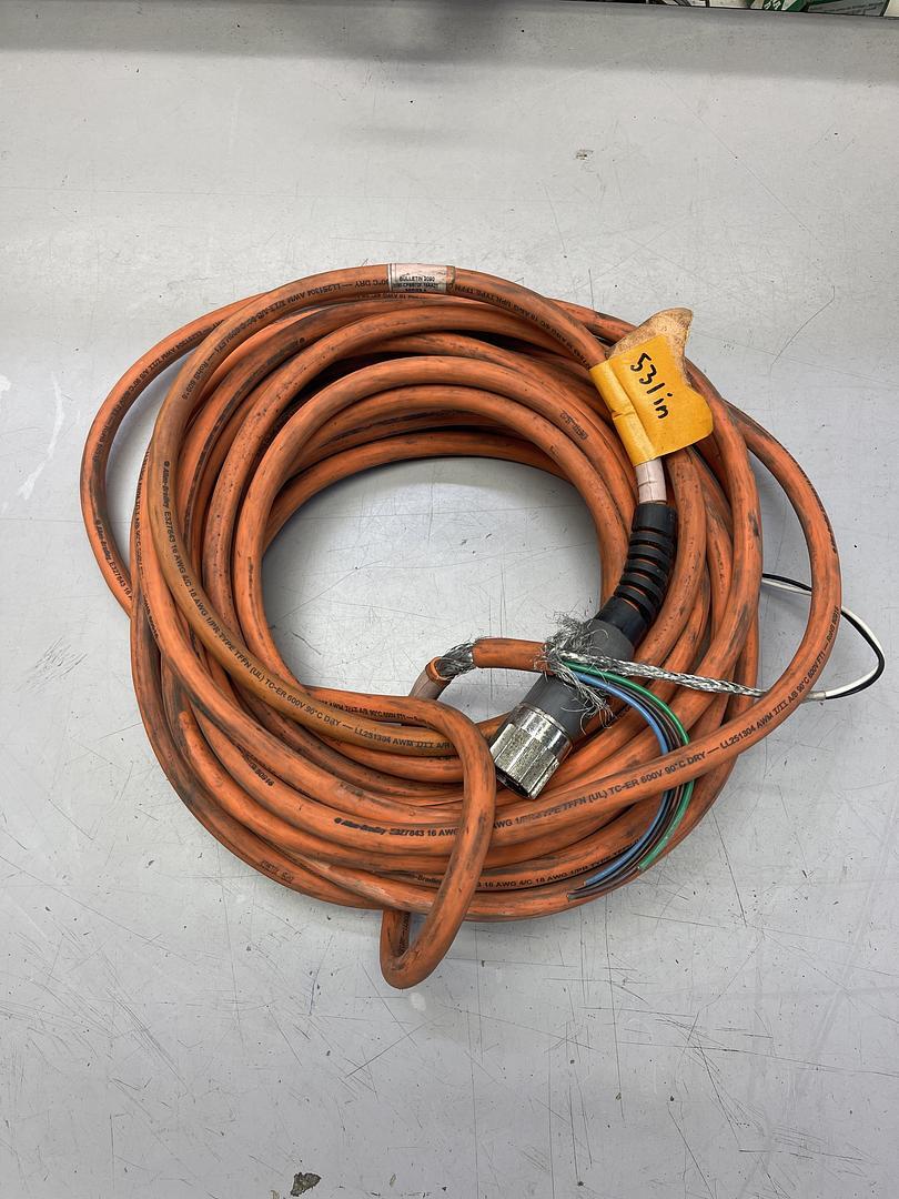 Allen-Bradley 2090-CPBM7DF-16AA20(531”)