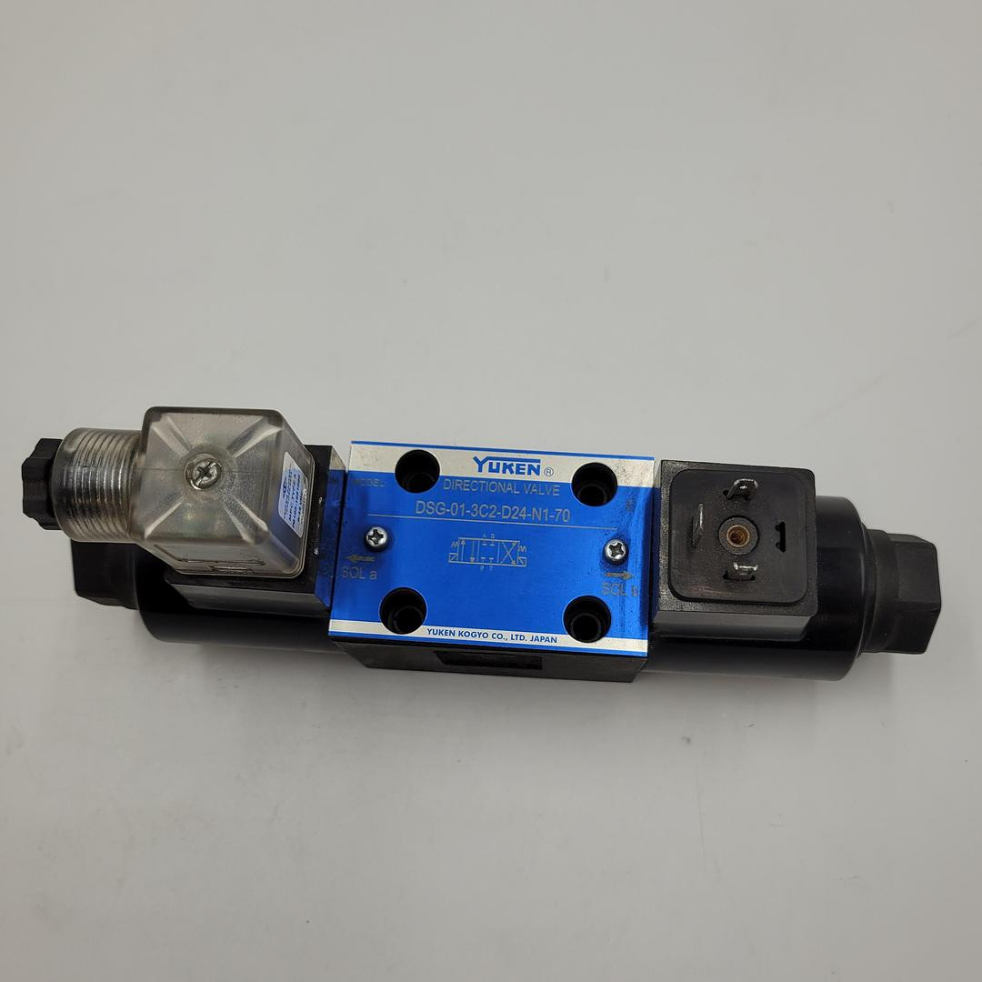 YUKEN SOLENOID DIRECTIONAL VALVE DSG-01-3C2-D24-N1-70