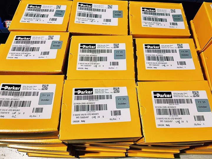 New Parker PWD00A-400-19 boosters Fast Shipping FedEx or UPS
