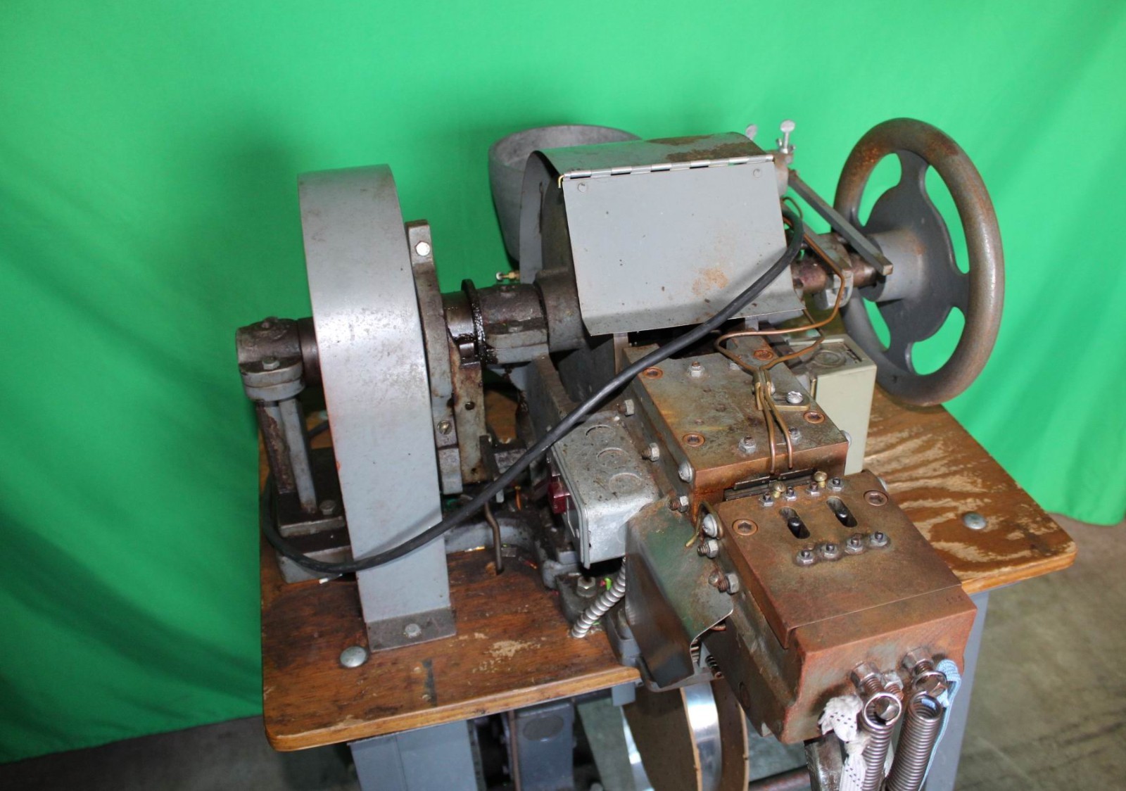 SHOELACE BUSINESS FOR SALE, DUCLOS TIPPING MACHINE, BTC-1-M, PLUS ALL INVENTORY